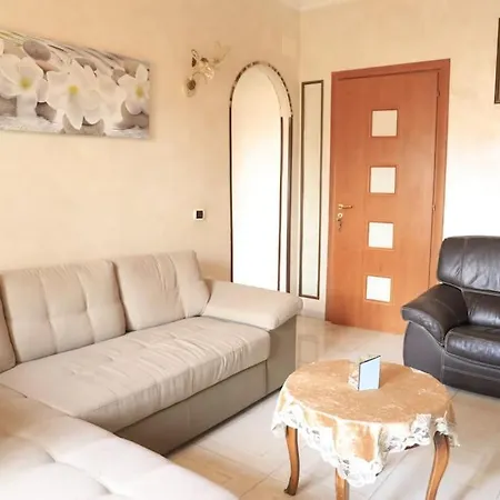 شقة Due Minuti Dal Mare Con Balcone Vista Mare