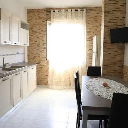 Appartamento Due Minuti Dal Mare Con Balcone Vista Mare Tropea