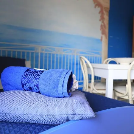 Due Minuti Dal Mare Con Balcone Vista Mare * Tropea