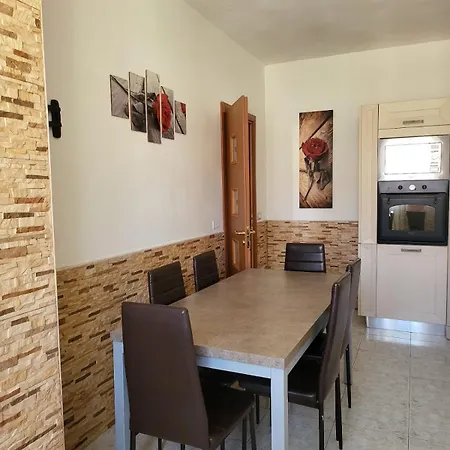 Due Minuti Dal Mare Con Balcone Vista Mare