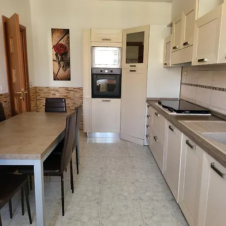 Due Minuti Dal Mare Con Balcone Vista Mare *