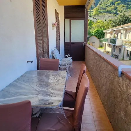 Appartamento Due Minuti Dal Mare Con Balcone Vista Mare